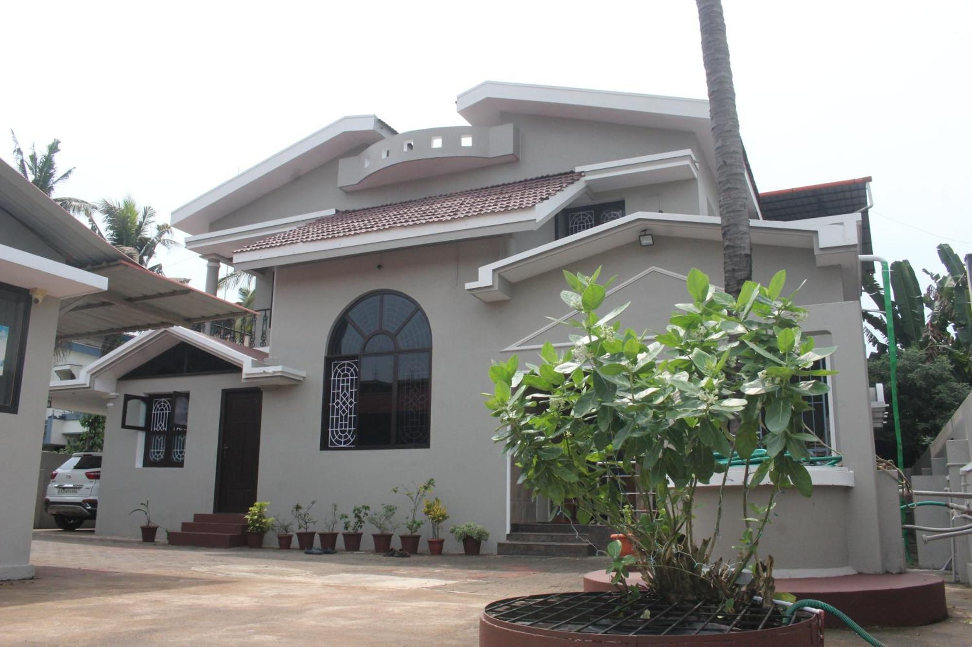 Tropical Villa Homestay Mangalore Exterior photo