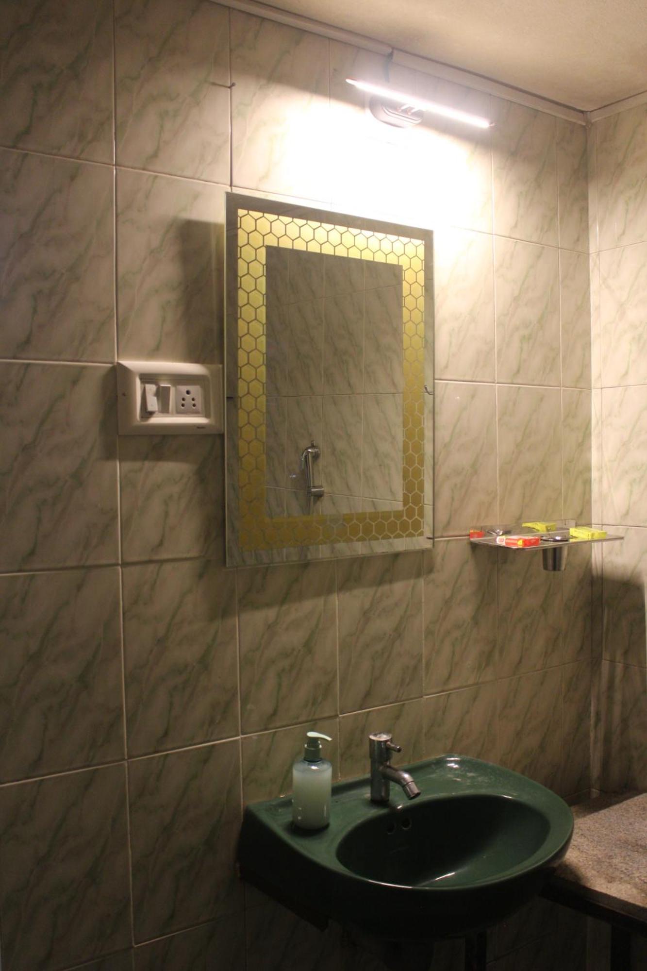 Tropical Villa Homestay Mangalore Exterior photo